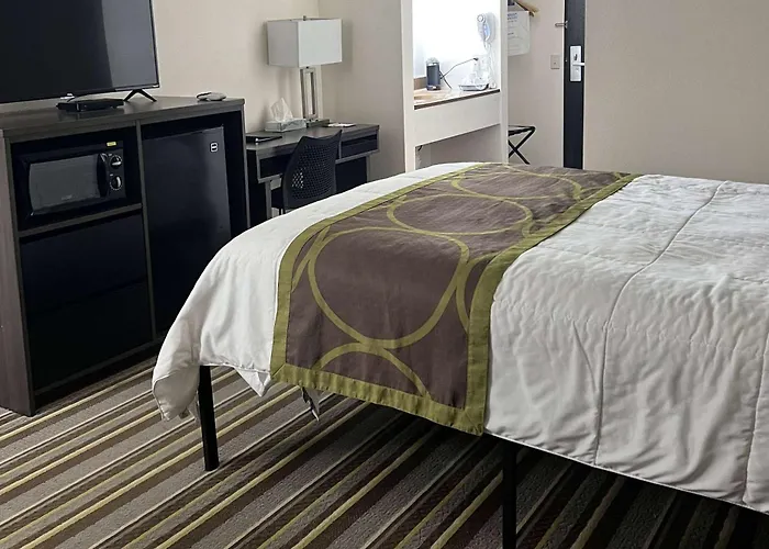 Super 8 By Wyndham Nebraska City